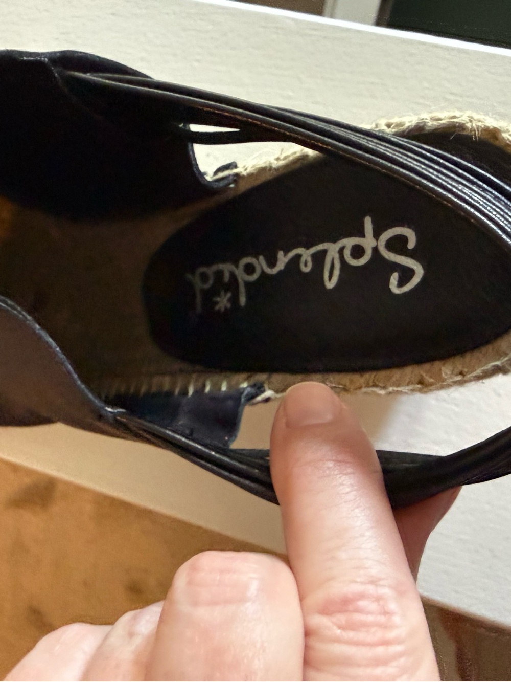 Footwear Box Label - Picture 6 of 6